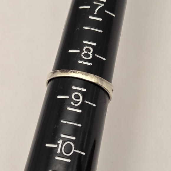 Sterling Silver Celtic Knot Ring - Picture 6 of 6